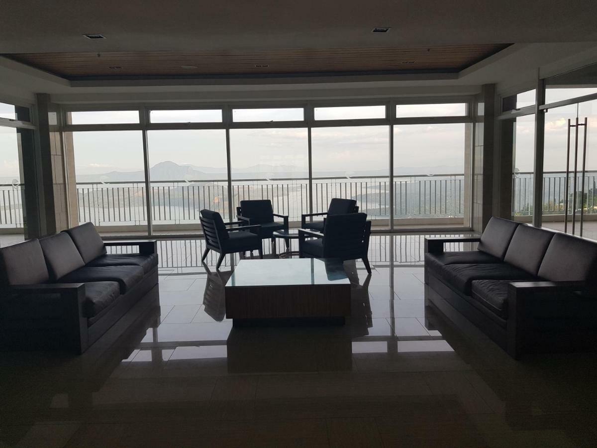 Апартаменти Milagrosa Tagaytay City Екстер'єр фото